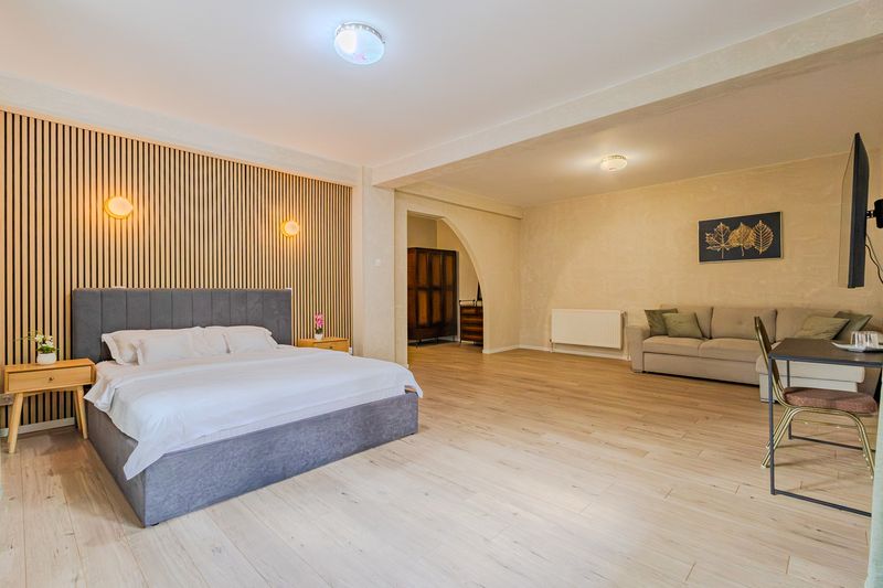 Room 4